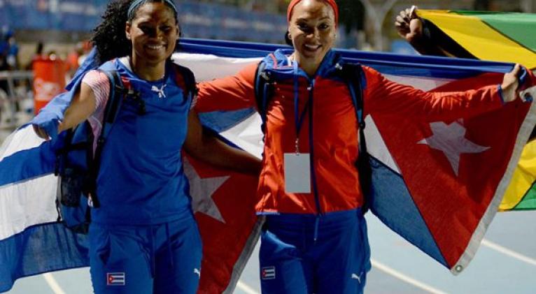 discóbolas cubanas en Liga del Diamante de atletismo en París