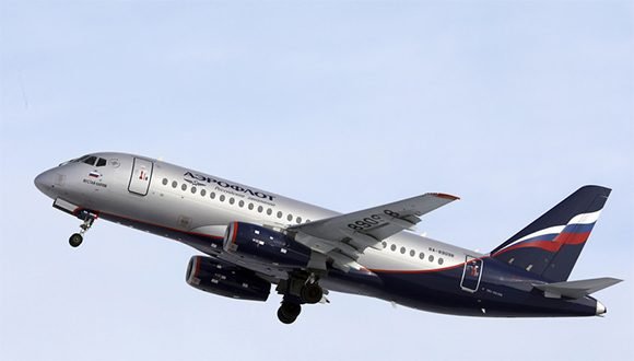 El avión Sukhói Superjet 100 de la compañía Aeroflot, el 30 de abril de 2019. Foto: AP.