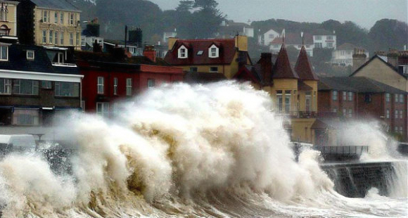 Un mayor debilitamiento de la AMOC podría dar lugar a más tormentas que azoten Reino Unido, inviernos más intensos y un aumento de las olas de calor y sequías dañinas en toda Europa, además de elevar el nivel del mar en la costa atlántica de EE.UU. Foto: Tomada de skymetweather.