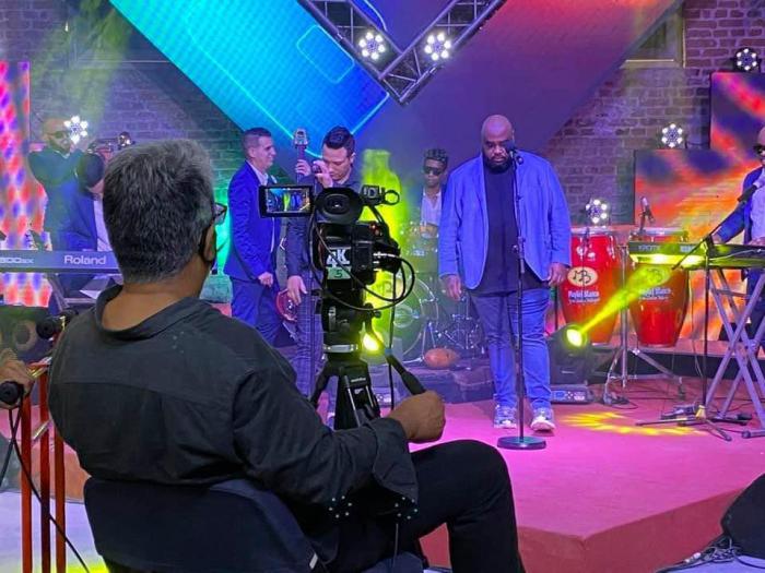 El director del Festival de la Salsa, el cantante Maykel Blanco, confirmó que la edición del 2021 de este esperado encuentro musical, se realizará en las plataformas digitales y la pequeña pantalla. Foto: Tomada de su perfil de facebook El director del Festival de la Salsa, el cantante Maykel Blanco, confirmó que la edición del 2021 de este esperado encuentro musical, se realizará en las plataformas digitales y la pequeña pantalla. Foto: Tomada de su perfil de facebook