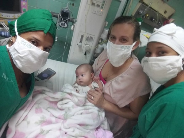 Médicos cubanos