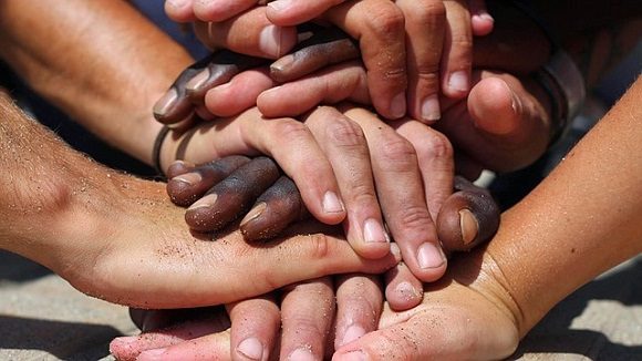 NO AL RACISMO Y LA DISCRIMINACIÓN