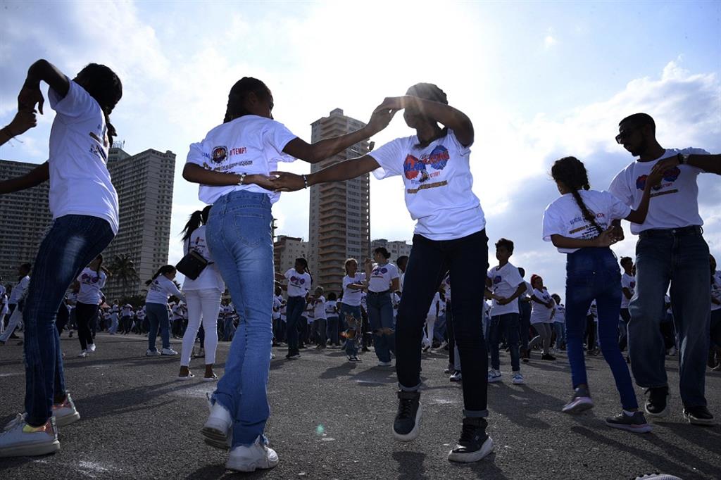 Encuentro Mundial Bailando Casino