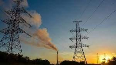 Labores para restablecer electricidad en Cuba